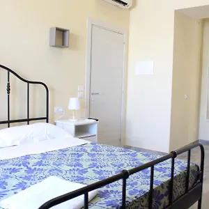Elena House Apartament